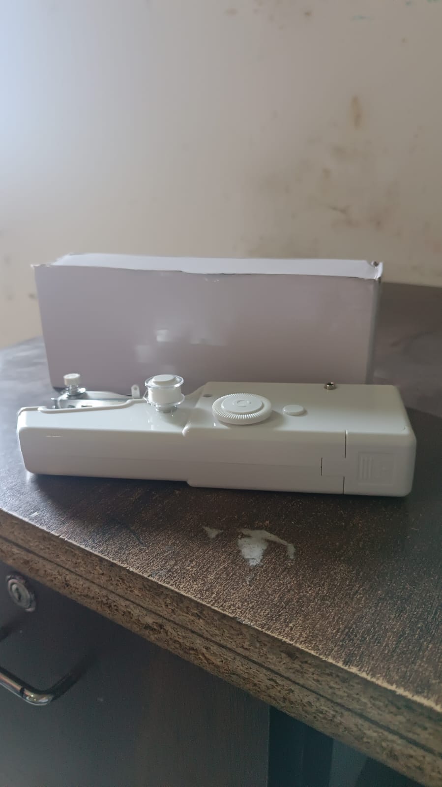 Cordless Handheld Electric Sewing Machine (Battery Not Included 1 Pc)