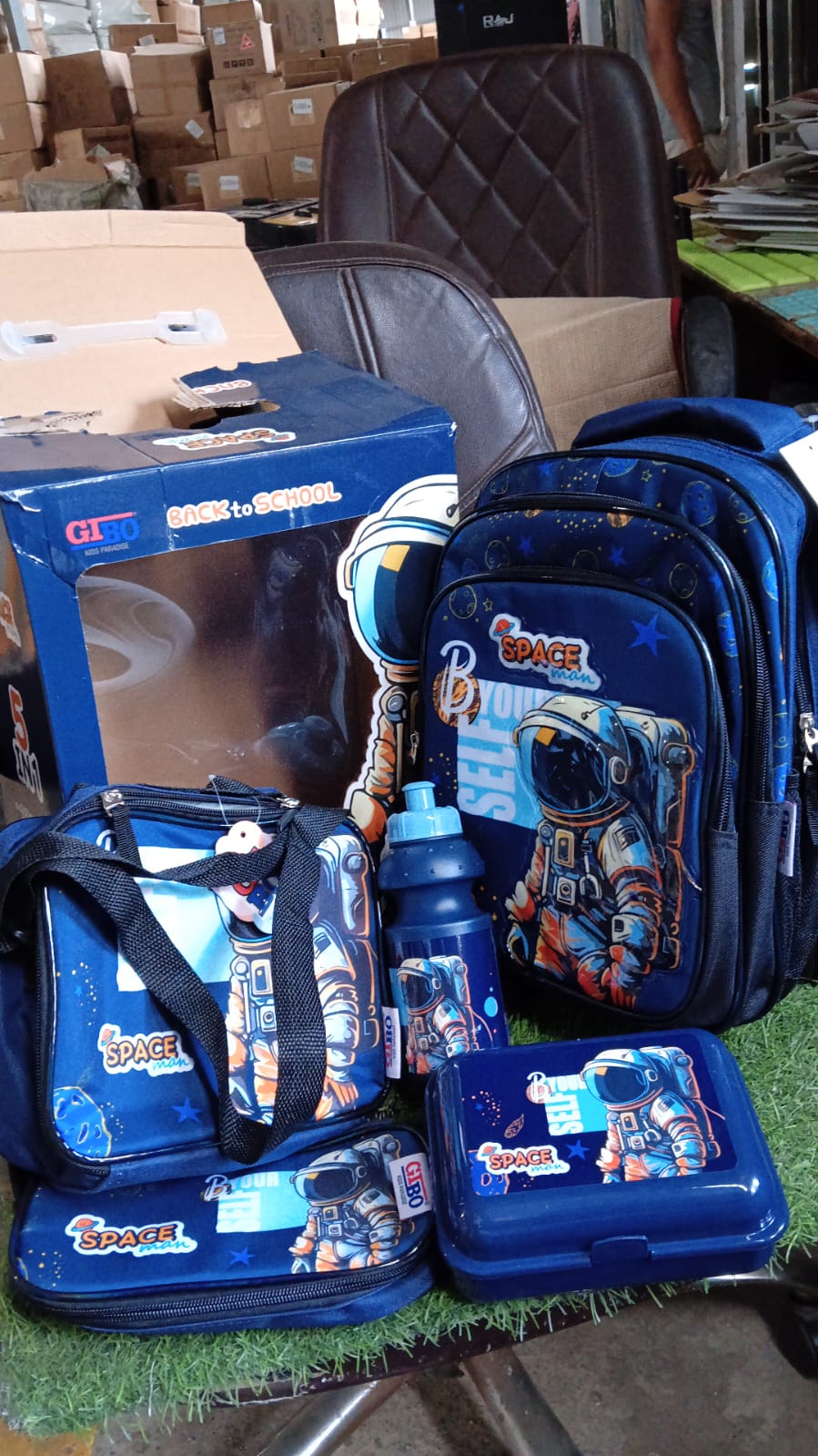 5 In 1 School Bag Includes Lunch Bag 14 Inch School Bags Water Bottle Pencil Case In Box Packing (1 Set Mix Color))