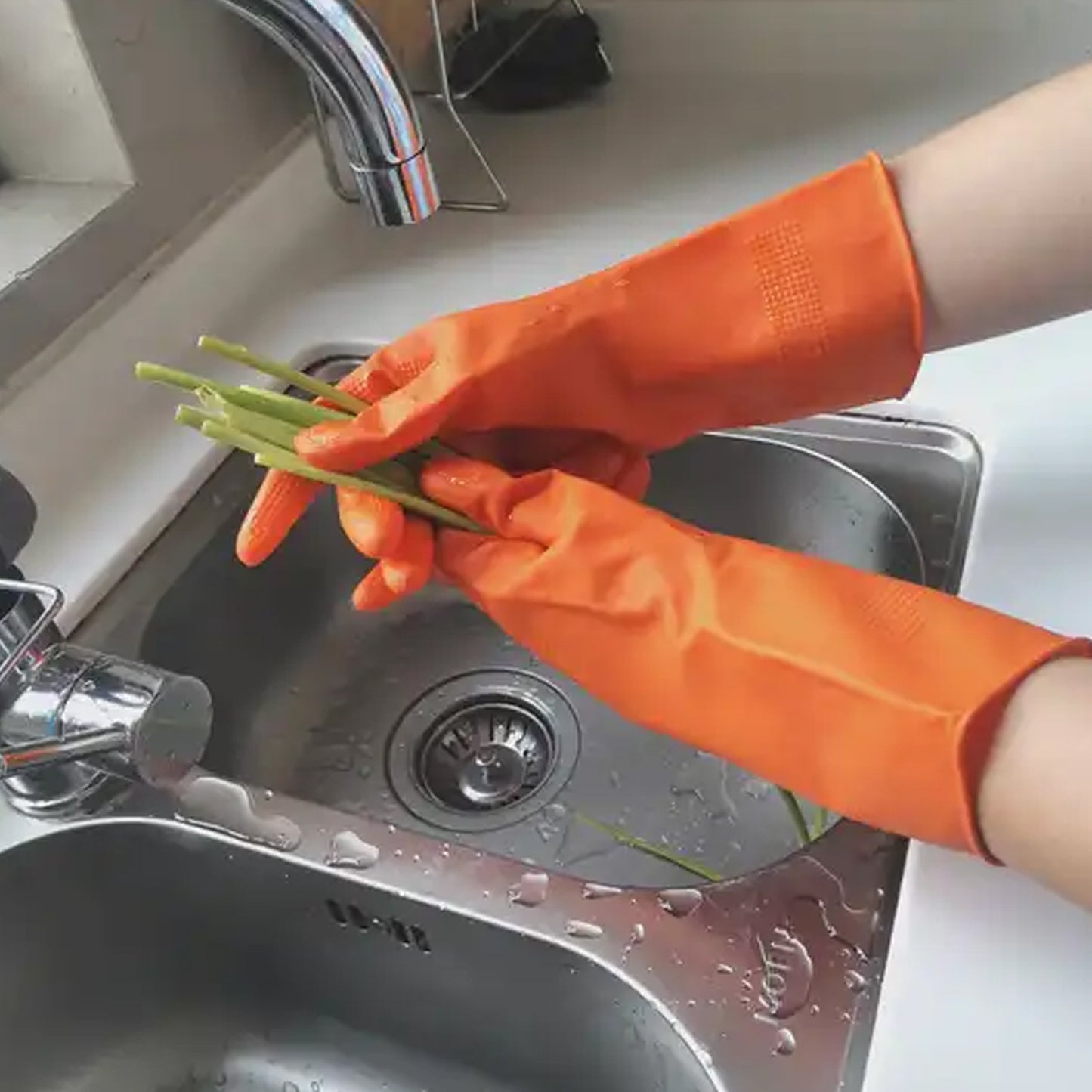 0621 Multipurpose Rubber Reusable Cleaning Gloves Reusable Rubber Hand Gloves I Latex Safety Gloves I For Washing I Cleaning Kitchen I Gardening I Sanitation I Wet And Dry Use Orange Gloves (1 Pair 40 Gm)