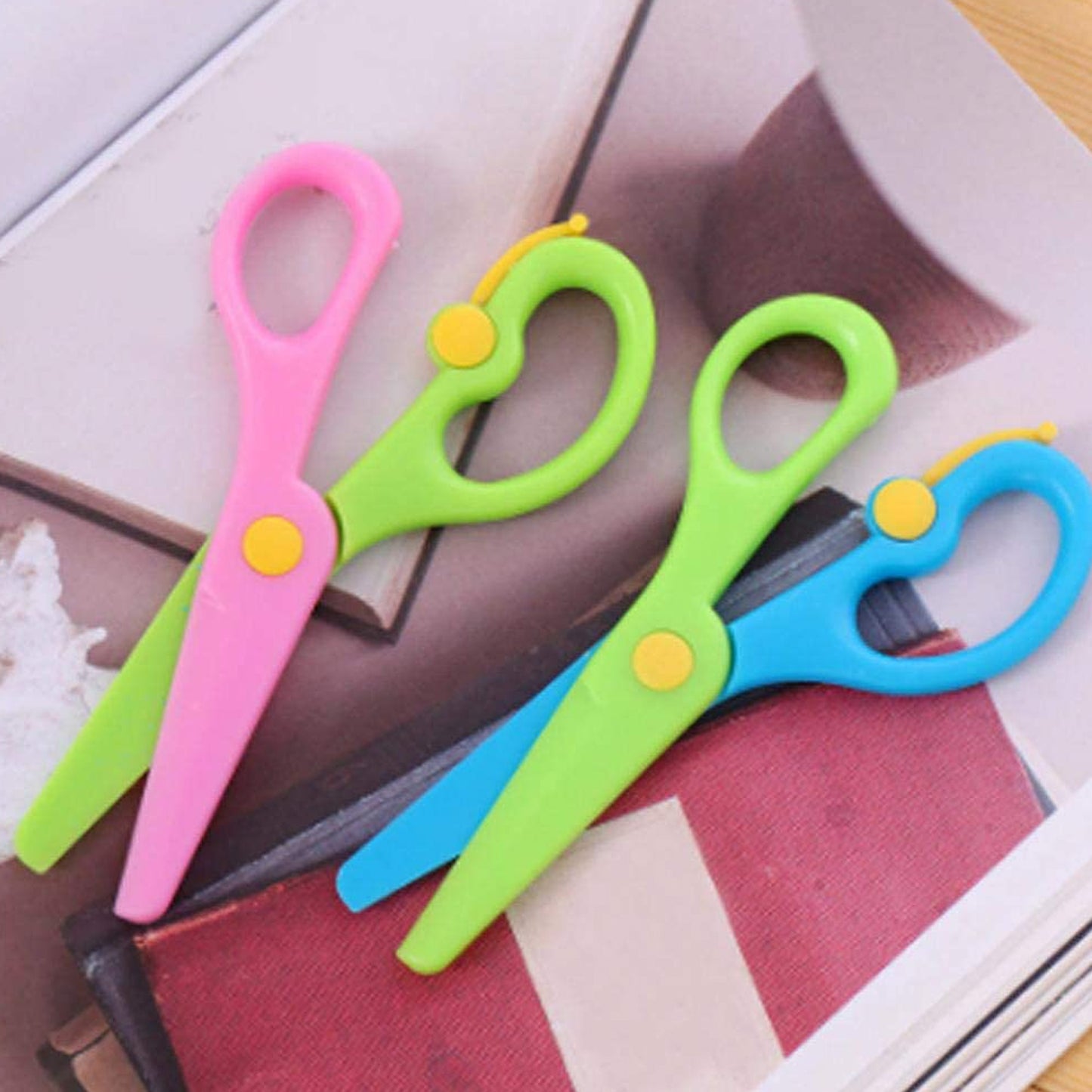 1502 Plastic Safety Scissor Pre-school Training Scissors.