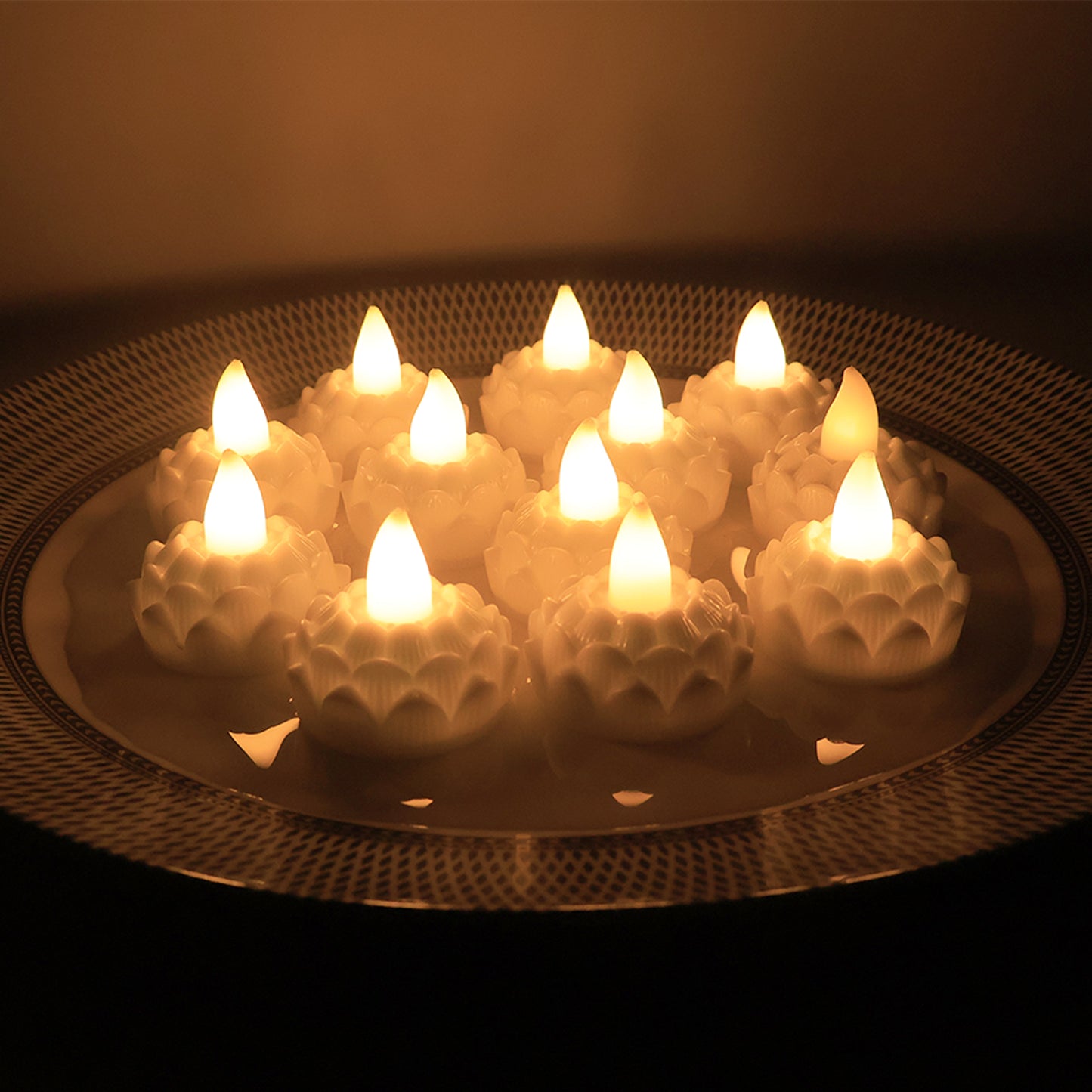 Led Floating Lotus Water Sensor Candles (12 Pc)