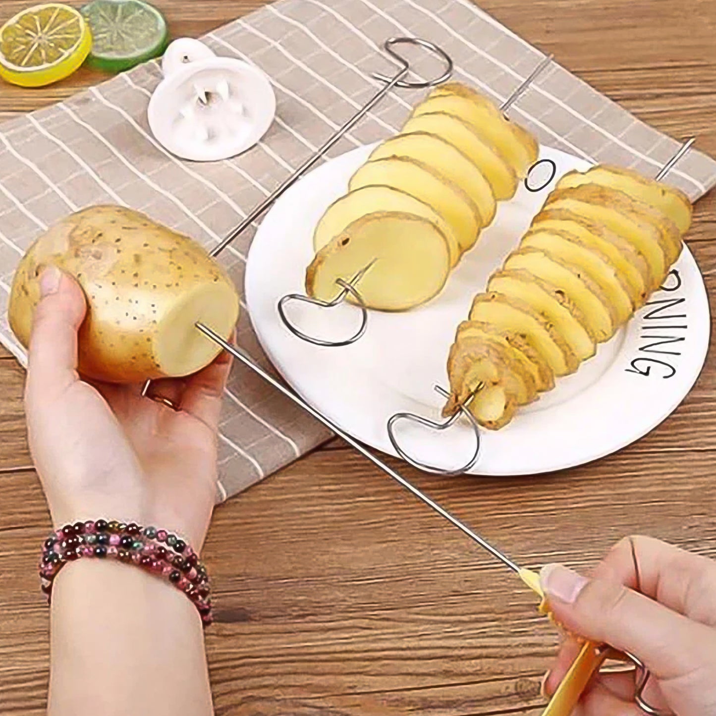 1 Set Potato Spiral Cutter Potato Twister (4 Spits)