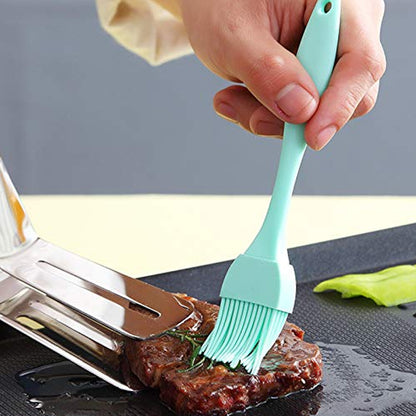 Silicone Kitchen Oil Spatula Brush With Handle Pastry  Cake Brush (17 Cm  1 Pc)